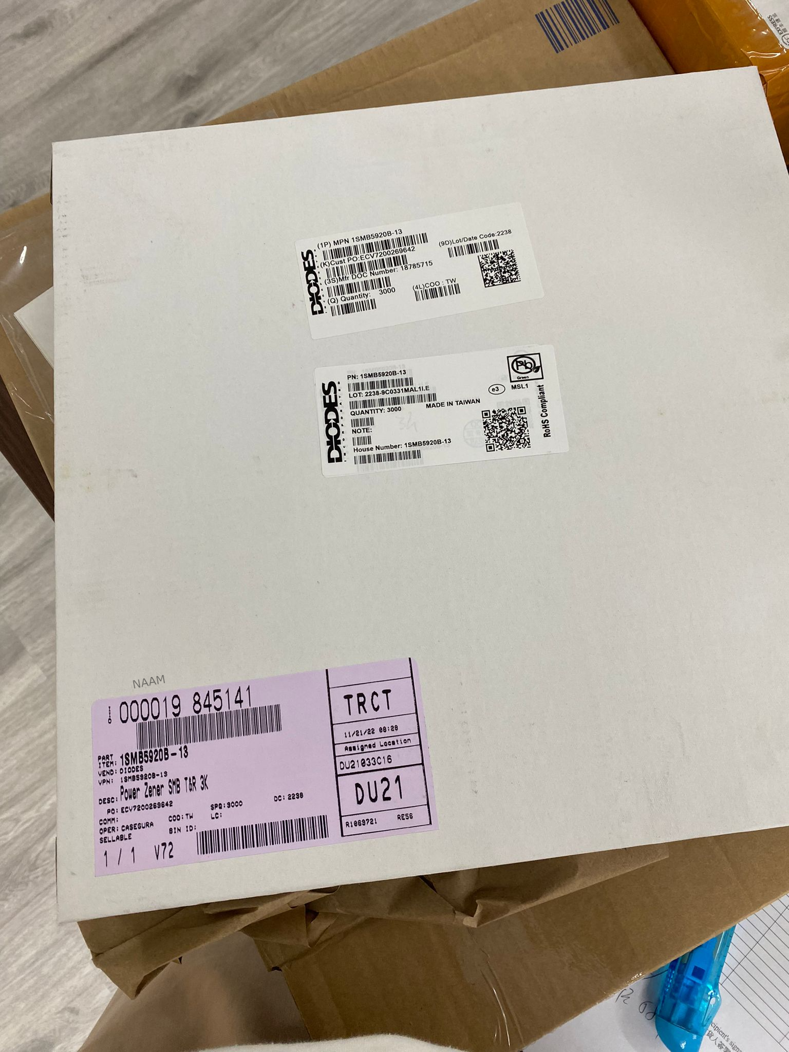 1SMB5920B-13 view 3
