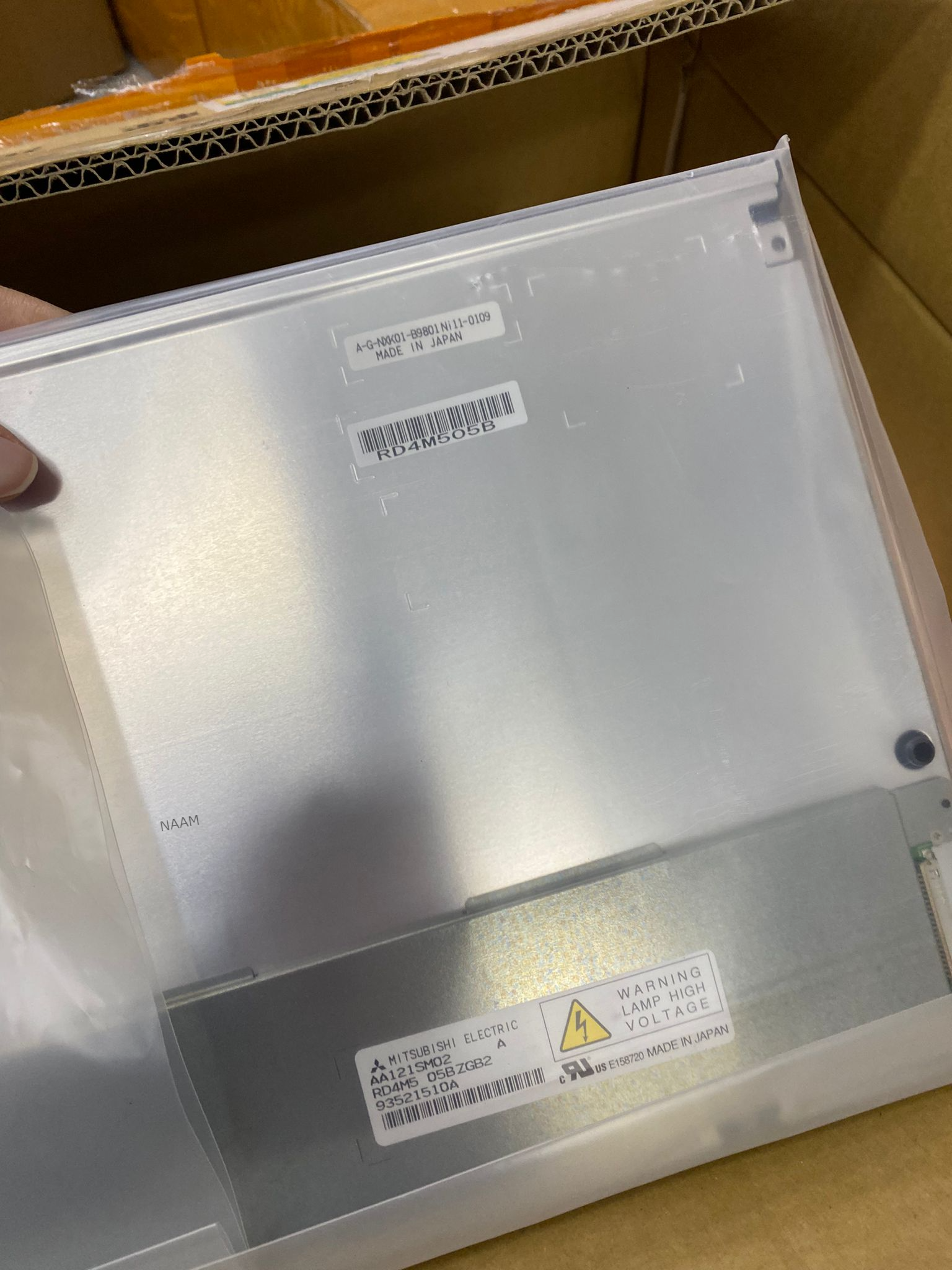 AA121SM02      view 5
