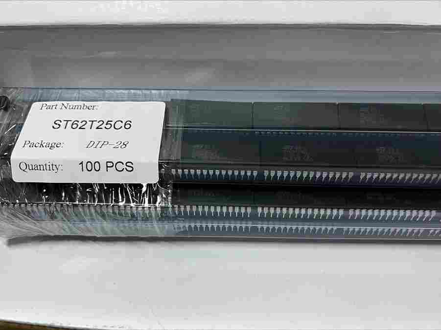 ST62T25C6 view 4